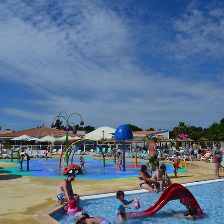 Camping Les Charmettes- Les Mathes Exterior photo
