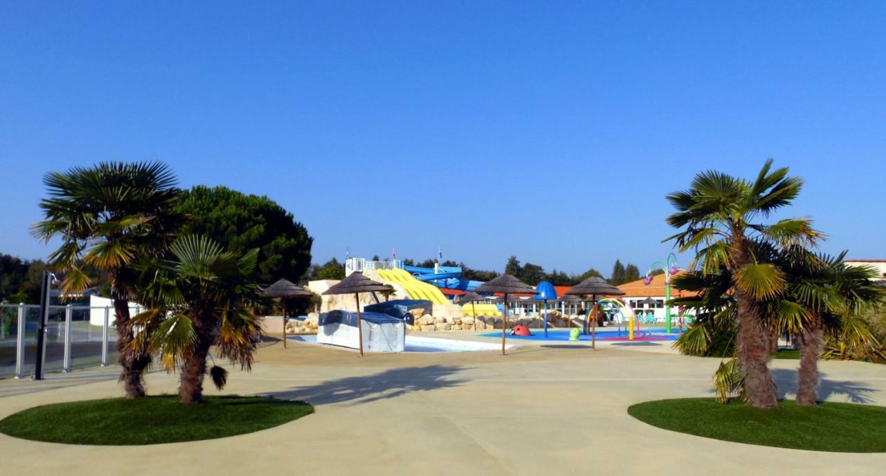 Camping Les Charmettes- Les Mathes Exterior photo